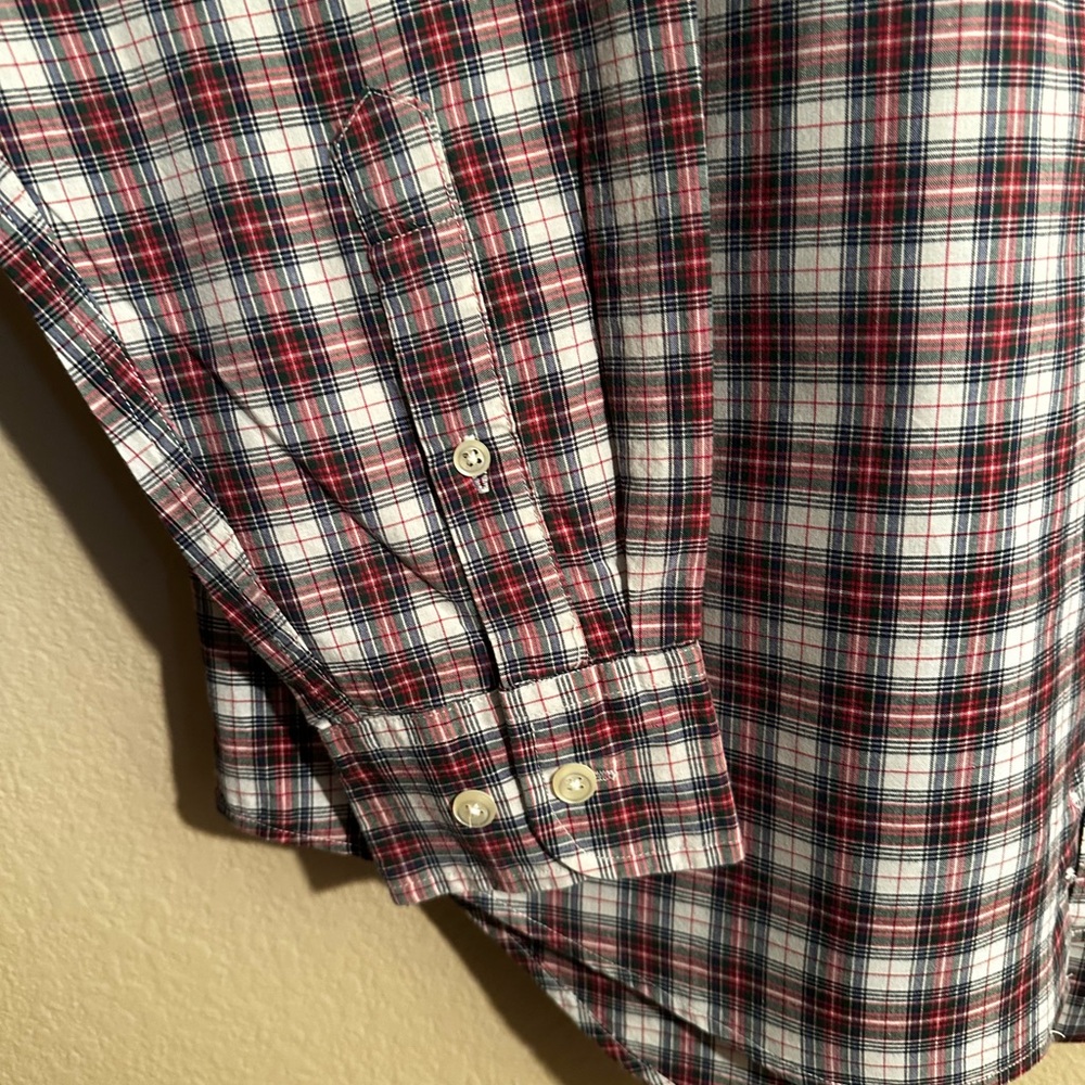 GAP Men's Red Plaid Shirt - Picture 4 of 5